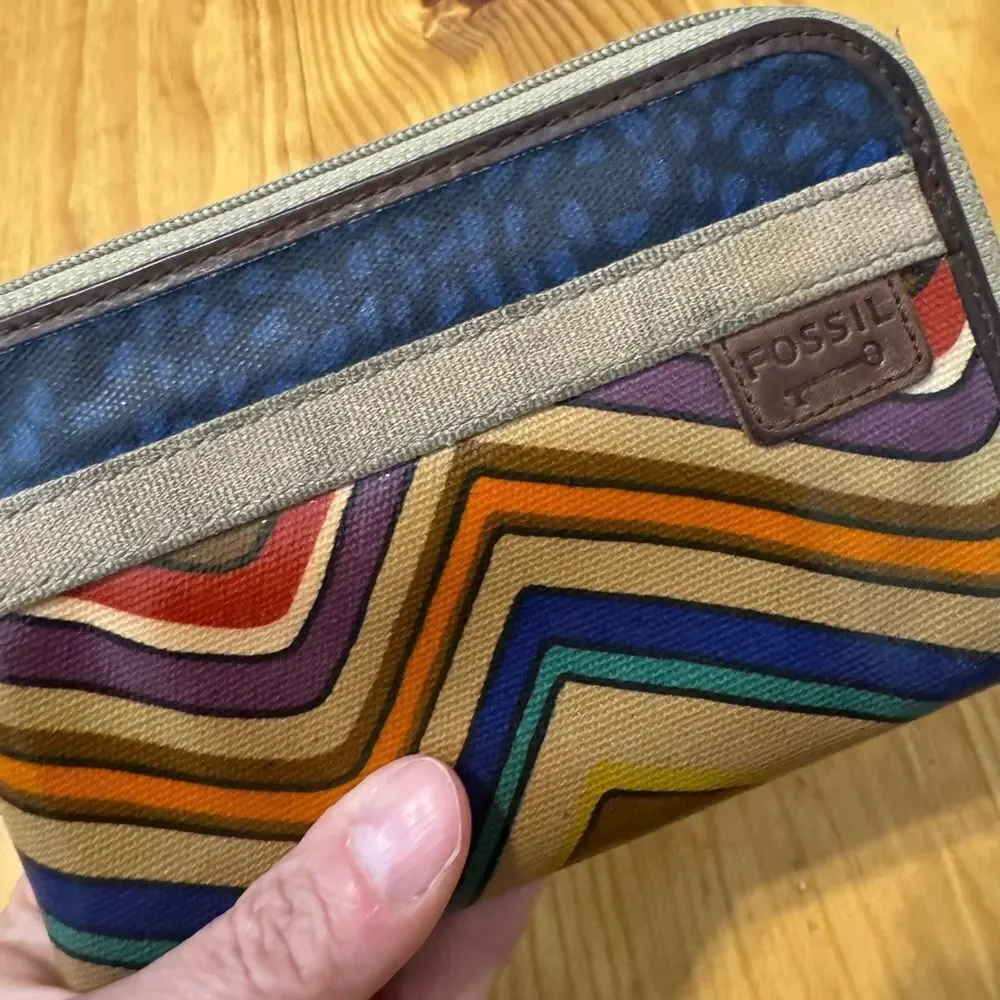 Fossil Womens Small Vinyl Zip Coin Card Holder Purse Stripes